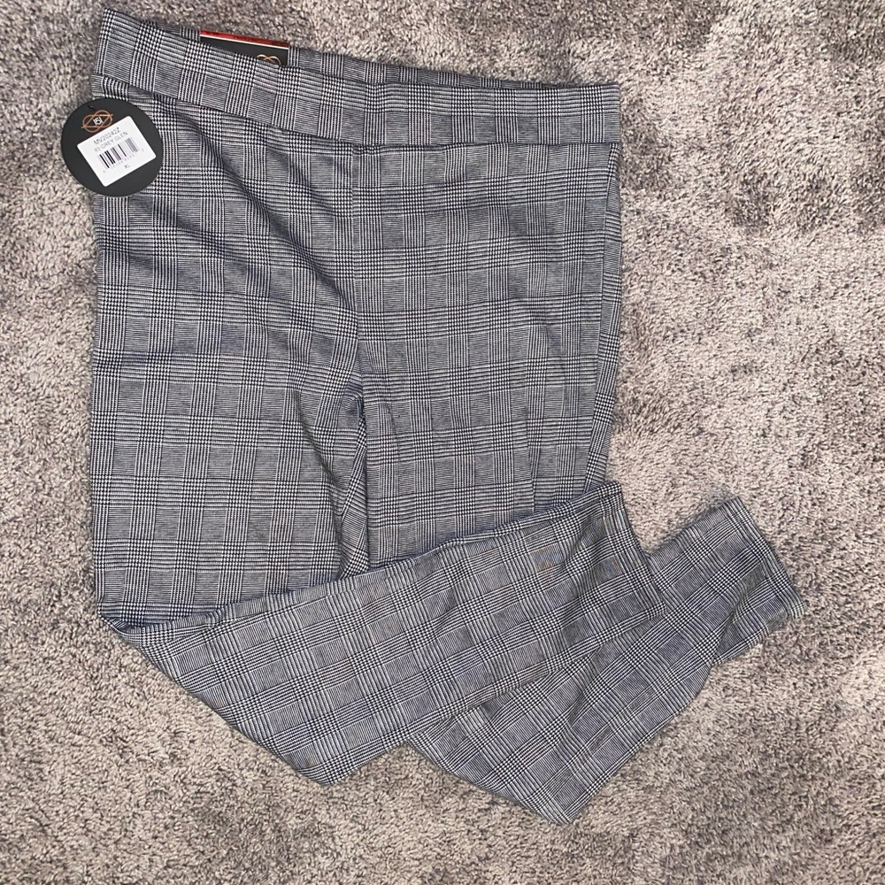 Women’s Gray Plaid Dress Pants | Size XL | New with Tags | Business Casual - Picture 2 of 4